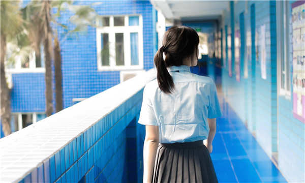 禄丰如何找到一个可以帮助我生孩子的女人？